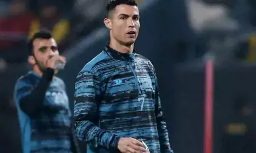Cristiano Ronaldo isyaratkan segera pensiun dari sepak bola