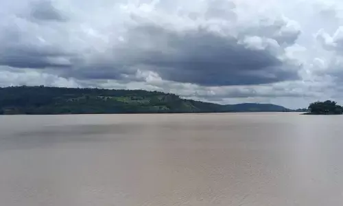 Warga Spermonde terancam dampak kenaikan air laut Warga Spermonde terancam dampak kenaikan air laut