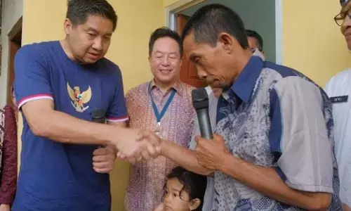 Penerima RSLH PT Djarum terharu rumahnya dikunjungi Menteri PKP