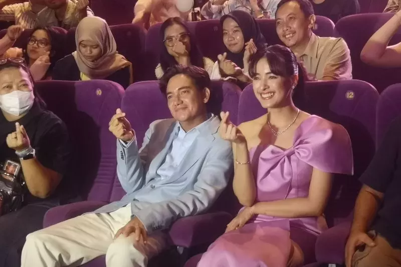 Adipati Dolken batasi adegan mesra dalam film dengan profesionalisme Adipati Dolken batasi adegan mesra dalam film dengan profesionalisme