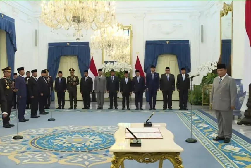 Presiden Prabowo lantik 9 Anggota dan Ketua Komisi Percepatan Reformasi Polri Presiden Prabowo lantik 9 Anggota dan Ketua Komisi Percepatan Reformasi Polri