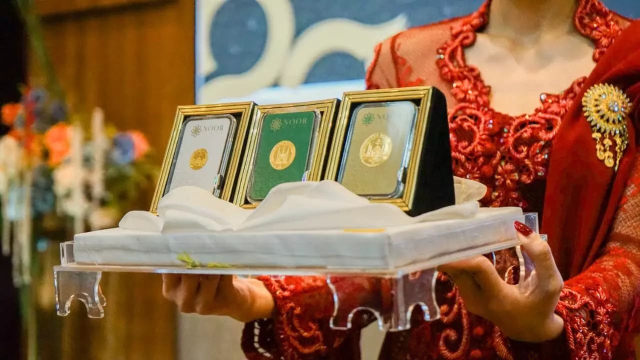 Noor Dinar investasi emas dengan harga wajar dan transparan Noor Dinar investasi emas dengan harga wajar dan transparan