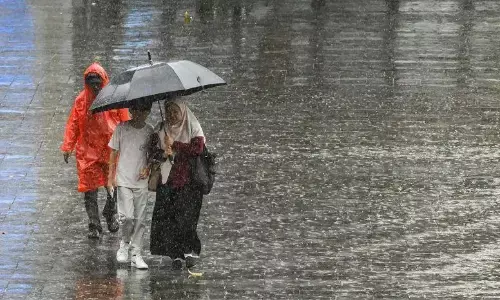 Jumat, BMKG perkirakan hujan ringan di banyak wilayah Indonesia Jumat, BMKG perkirakan hujan ringan di banyak wilayah Indonesia