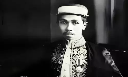Sultan Bima XIV dinyatakan sebagai pahlawan nasional Sultan Bima XIV dinyatakan sebagai pahlawan nasional