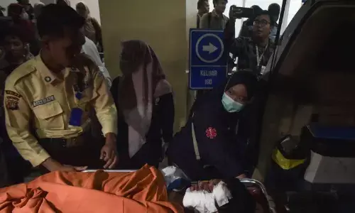 KPAI: 14 siswa terluka, 7 harus dioperasi usai ledakan SMA 72 KPAI: 14 siswa terluka, 7 harus dioperasi usai ledakan SMA 72