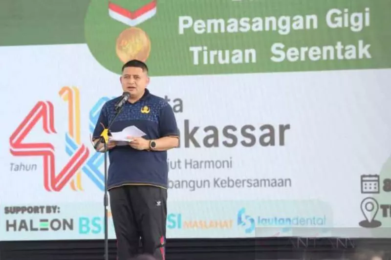 Makassar catat rekor MuRI lewat aksi peduli kesehatan gigi Makassar catat rekor MuRI lewat aksi peduli kesehatan gigi