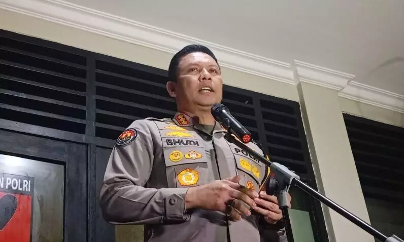 Terduga pelaku ledakan SMAN 72 Jakarta Utara telah usai jalani operasi Terduga pelaku ledakan SMAN 72 Jakarta Utara telah usai jalani operasi