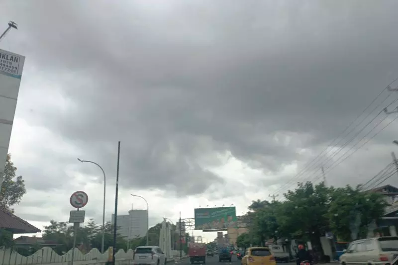 BMKG: Sejumlah wilayah RI berpotensi hujan ringan-petir pada Minggu BMKG: Sejumlah wilayah RI berpotensi hujan ringan-petir pada Minggu