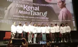 Film Tak Kenal Maka Taaruf, sebuah keberanian Toma Margens menampilkan tema berbeda
