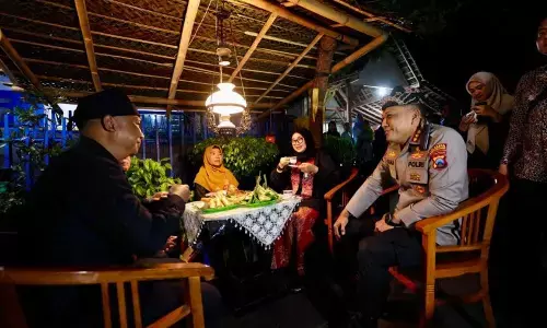 Festival Ngopi Sepuluh Ewu di Banyuwangi dipadati ribuan warga Festival Ngopi Sepuluh Ewu di Banyuwangi dipadati ribuan warga