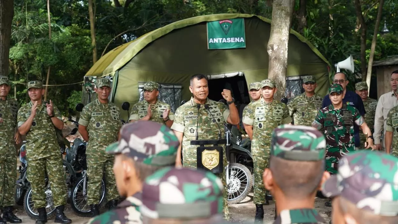 Wapang TNI tinjau Yonif TP 899/BSG dan pembangunan Kopdeskel MP di wilayah Kodam Jaya