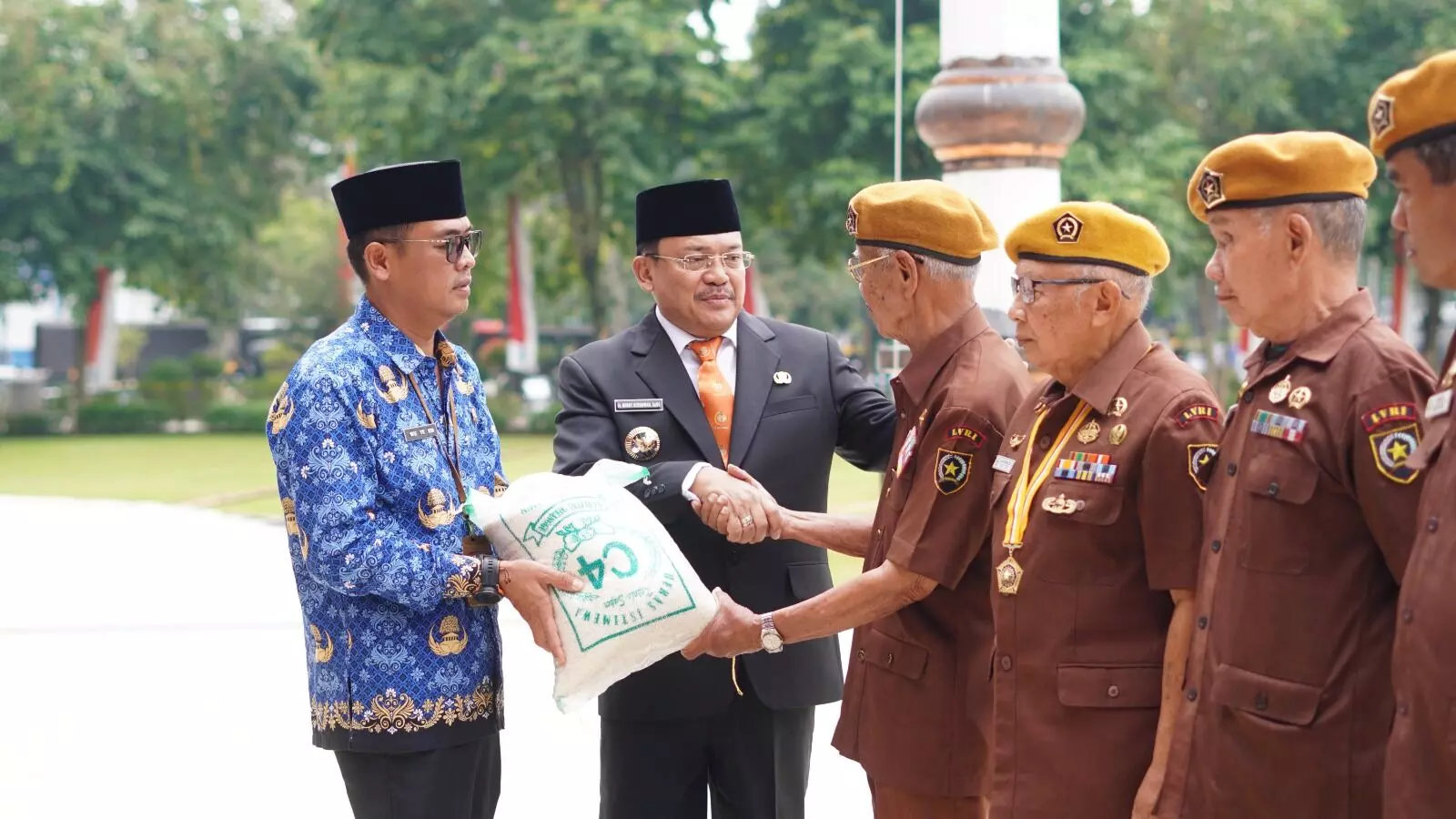 Hari Pahlawan, veteran di Salatiga dapat piagam penghargaan Hari Pahlawan, veteran di Salatiga dapat piagam penghargaan