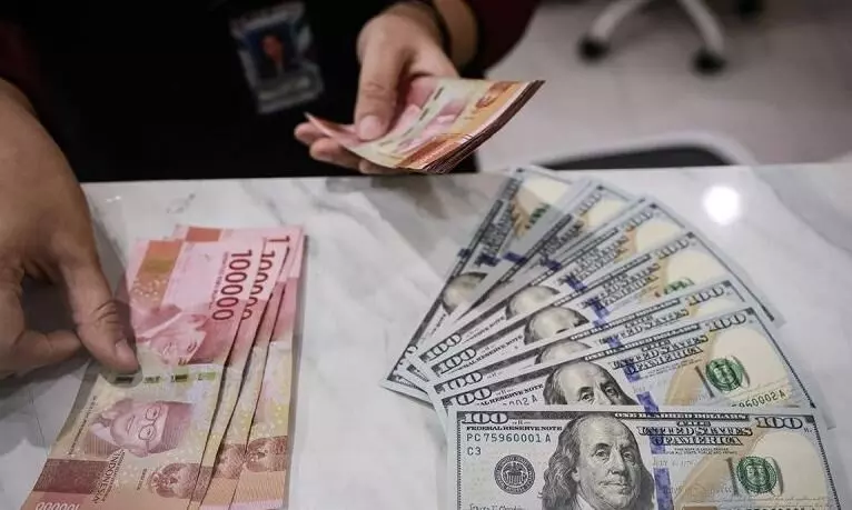 Rupiah menguat dipengaruhi tingkat IKK Indonesia melonjak tajam