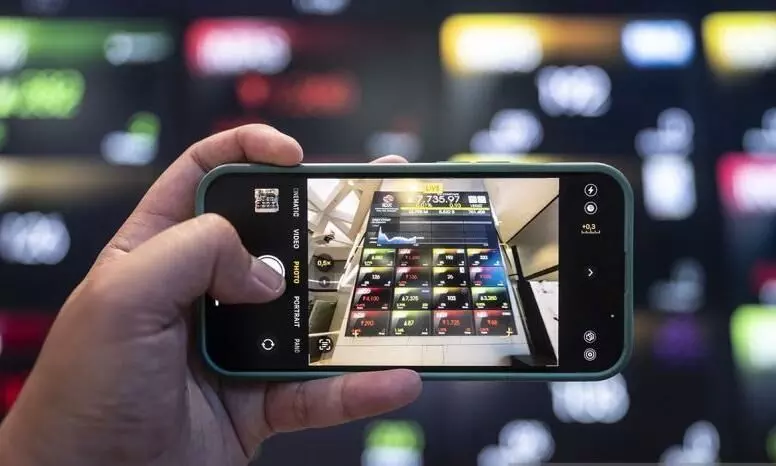 IHSG ditutup melemah seiring pasar cermati arah The Fed di akhir tahun IHSG ditutup melemah seiring pasar cermati arah The Fed di akhir tahun