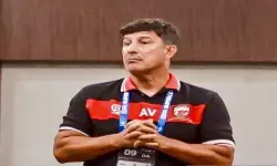 Madura United copot Alfredo Vera dari jabatan pelatih