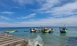 BMKG: Gelombang laut NTT capai 2,5 meter hingga 13 November 2025