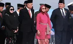 Hari Pahlawan, Kemensos dan TNI AL gelar upacara tabur bunga di Teluk Jakarta Hari Pahlawan, Kemensos dan TNI AL gelar upacara tabur bunga di Teluk Jakarta