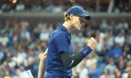 Sinner mulai upaya pertahankan gelar ATP Finals lawan Auger-Aliassime