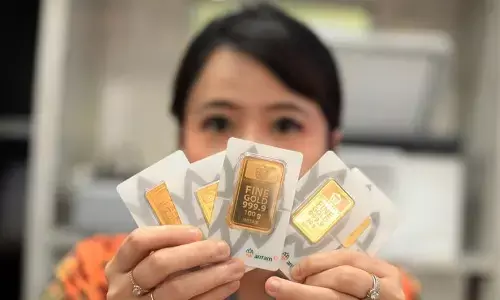 Emas Antam Senin ini naik Rp8.000 menjadi Rp2,307 juta/gram