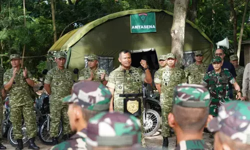 Wapang TNI tinjau Yonif TP 899/BSG dan pembangunan Kopdeskel MP di wilayah Kodam Jaya Wapang TNI tinjau Yonif TP 899/BSG dan pembangunan Kopdeskel MP di wilayah Kodam Jaya