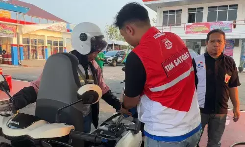 Andalan ojek dan taksi online, SPBU Pertamina jadi tempat isi energi sebelum narik penumpang