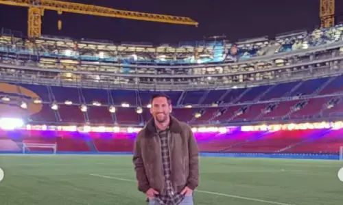 Messi injak Camp Nou, isyaratkan kembali ke Barcelona