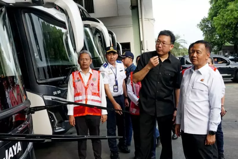 Jelang nataru, Kemenhub rampcheck bus di Bekasi