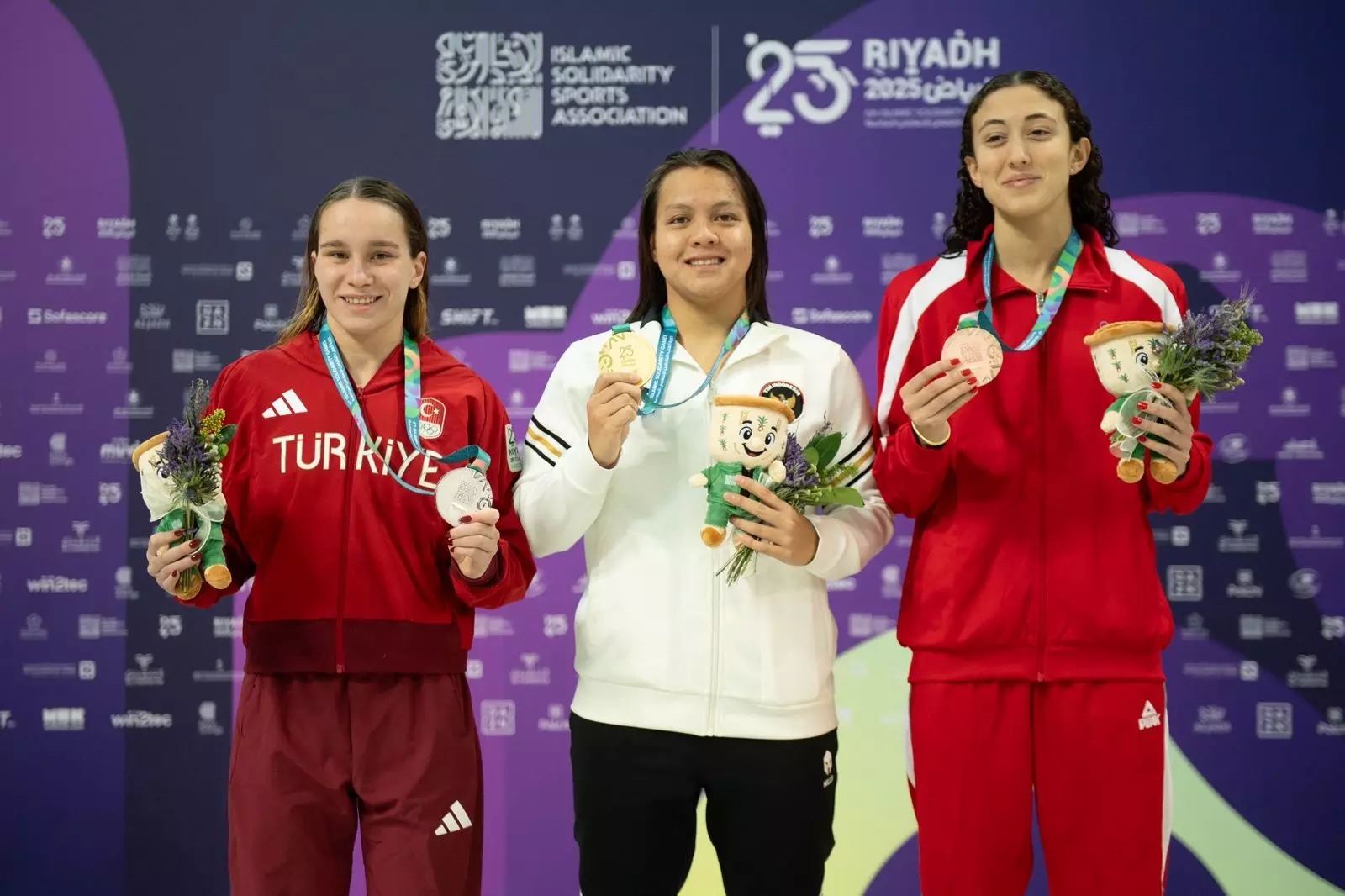 Medali emas di Islamic Solidarity Games jadi kado ultah spesial Adelia Medali emas di Islamic Solidarity Games jadi kado ultah spesial Adelia