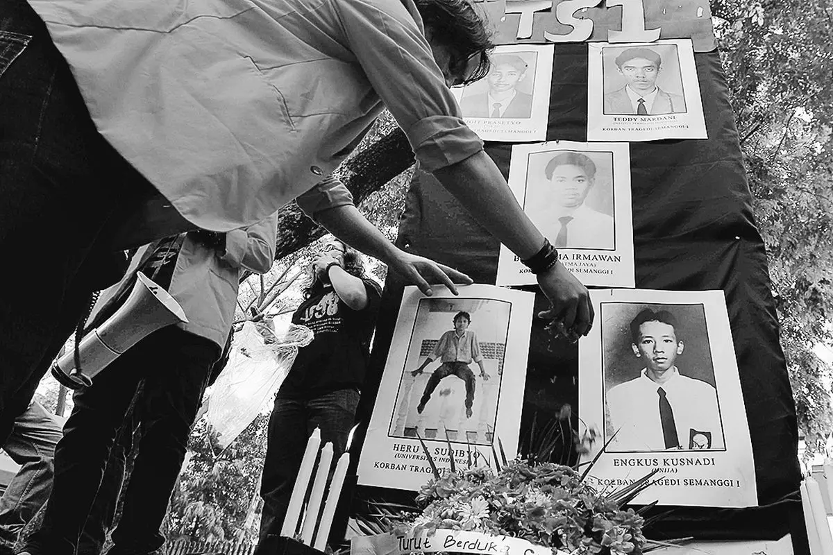 Peristiwa 13 November 1998: Tragedi Semanggi I Peristiwa 13 November 1998: Tragedi Semanggi I