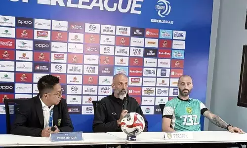 Eduardo Perez tetap tenang hadapi kritik publik Eduardo Perez tetap tenang hadapi kritik publik