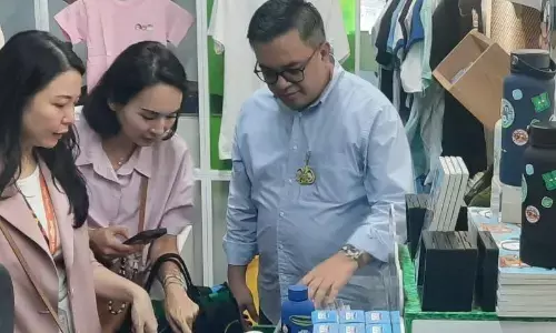 MRT Jakarta tambah pilihan gantungan kunci untuk bayar tiket MRT Jakarta tambah pilihan gantungan kunci untuk bayar tiket