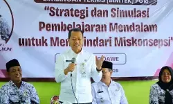 Buka Bimtek PGRI, Bupati Kudus: Guru harus terus belajar dan berinovasi