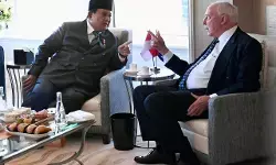 Presiden Prabowo bertemu dan diskusi dengan mantan PM Paul Keating Presiden Prabowo bertemu dan diskusi dengan mantan PM Paul Keating