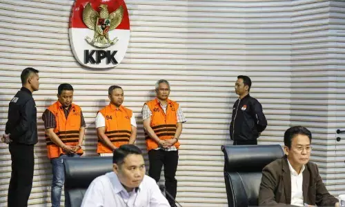 KPK bantah geledah mobil dinas Plt Gubernur dan Sekda Riau KPK bantah geledah mobil dinas Plt Gubernur dan Sekda Riau