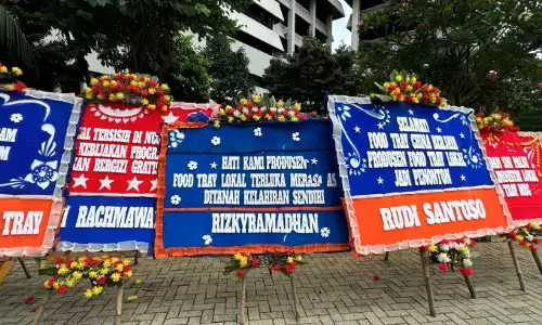 Karangan Bunga untuk Menkeu: Food Tray China berjaya, produsen lokal jadi penonton Karangan Bunga untuk Menkeu: Food Tray China berjaya, produsen lokal jadi penonton