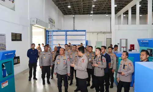 Kapolres Metro Depok dampingi Wakapolri kunker di Puslitbang Polri di Cimanggis Kapolres Metro Depok dampingi Wakapolri kunker di Puslitbang Polri di Cimanggis