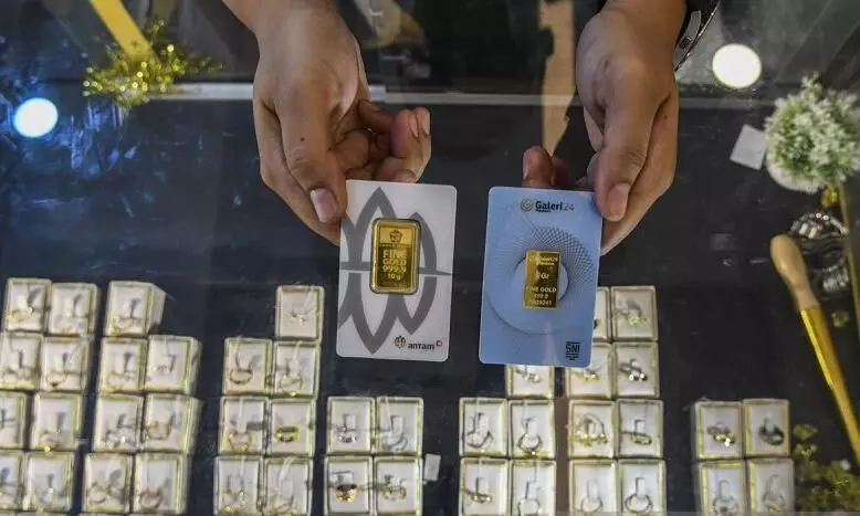 Harga dua jenama emas di Pegadaian Jumat ini melonjak lagi