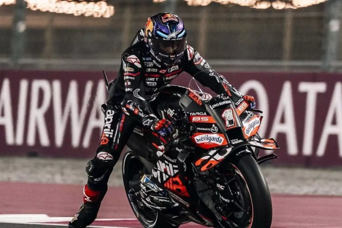 Martin dijatuhi hukuman dua long lap penalty