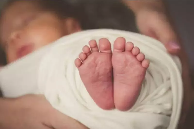 Polisi kembalikan bayi lima bulan kepada ibunya di Pesanggrahan