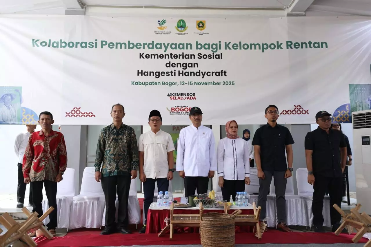 Kemensos gelar pelatihan pengolahan Pelepah Pisang di Tanjungsari Bogor