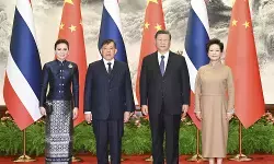 Xi Jinping bertemu dengan Raja Thailand Xi Jinping bertemu dengan Raja Thailand