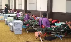 Peduli sesama, prajurit Yonarmed 1 Kostrad ikuti baksos donor darah Peduli sesama, prajurit Yonarmed 1 Kostrad ikuti baksos donor darah