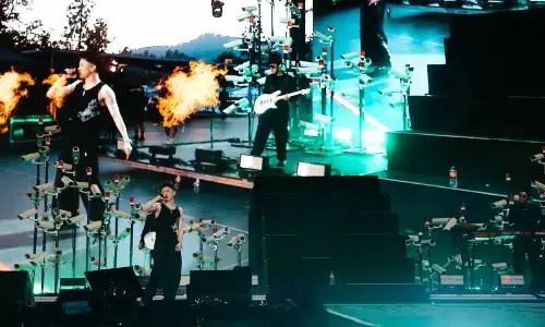 Rich Brian bersiap buka konser tur dunia di Jakarta pada November Rich Brian bersiap buka konser tur dunia di Jakarta pada November