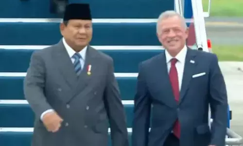 Presiden Prabowo sambut Raja Abdullah II di Halim Perdanakusuma Presiden Prabowo sambut Raja Abdullah II di Halim Perdanakusuma