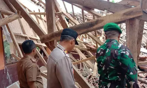 Disdik Garut bangun kembali sekolah ambruk dampak cuaca ekstrem