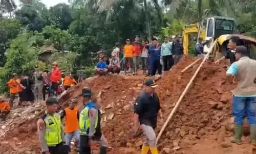 Gubernur Jateng imbau masyarakat tingkatkan kewaspadaan bencana Gubernur Jateng imbau masyarakat tingkatkan kewaspadaan bencana