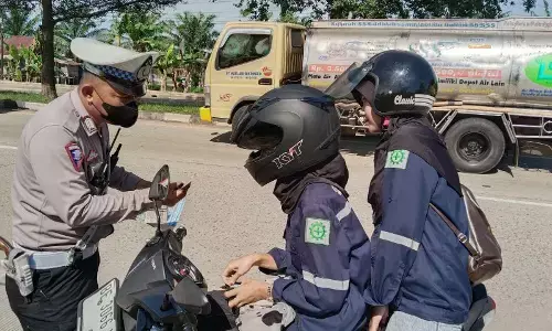 Polrestabes Palembang gelar operasi tilang periode November 2025