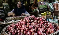 PIHPS: Harga bawang merah Rp41.600/kg, cabai rawit Rp42.700/kg
