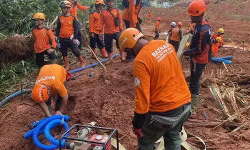 Baznas RI kerahkan BTB tangani longsor di Cilacap Baznas RI kerahkan BTB tangani longsor di Cilacap