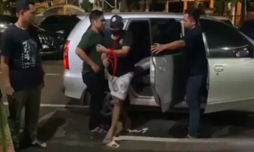 Polda Metro Jaya tangkap polisi gadungan yang curi mobil di Jaktim Polda Metro Jaya tangkap polisi gadungan yang curi mobil di Jaktim